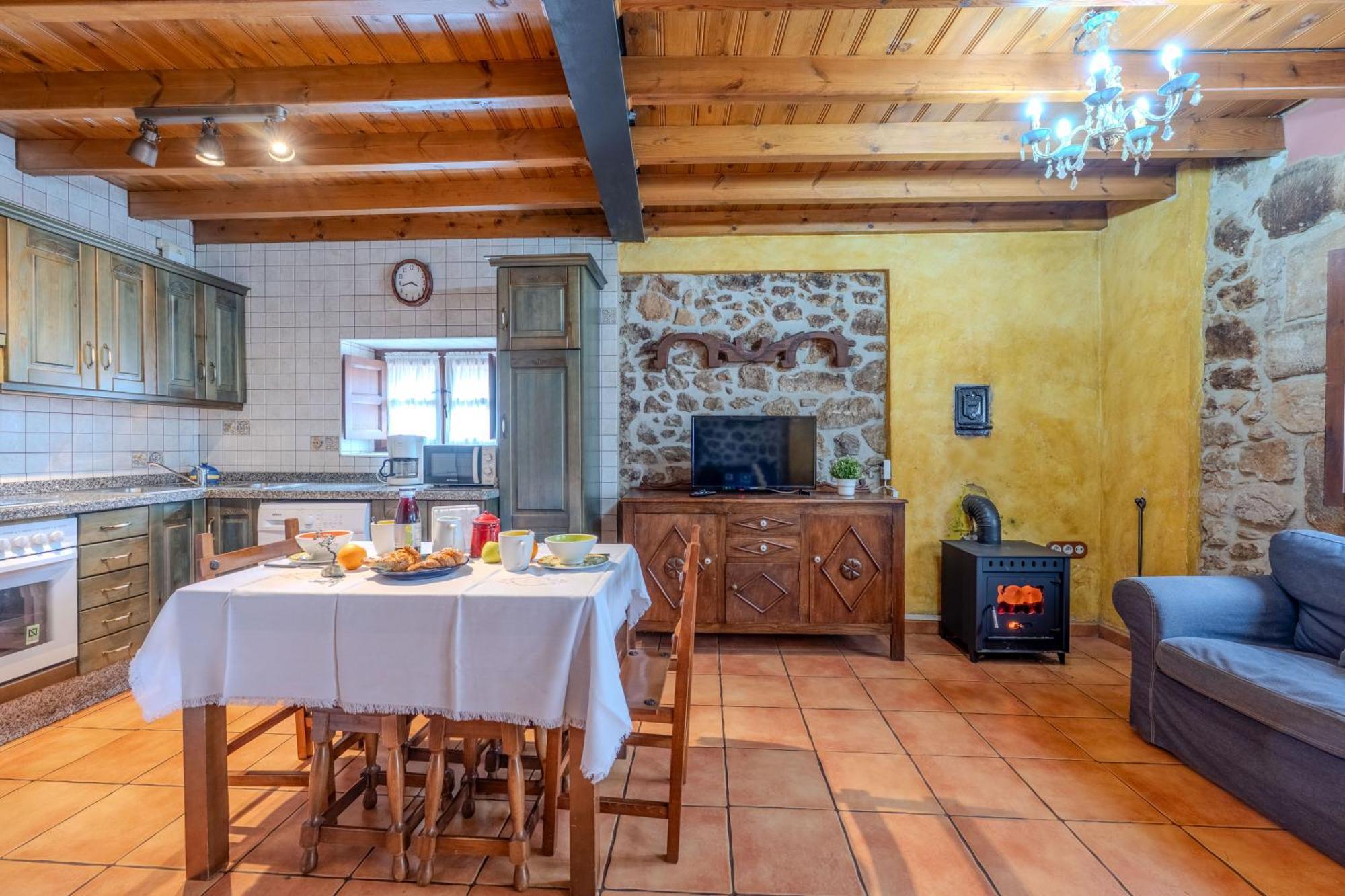 Alojamientos Casa Luisa Пуэртас Экстерьер фото